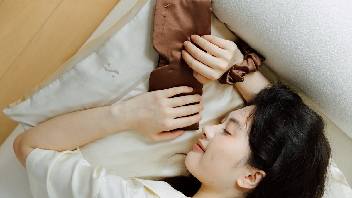 4 Research-Backed Benefits of Wearing a Sleep Mask