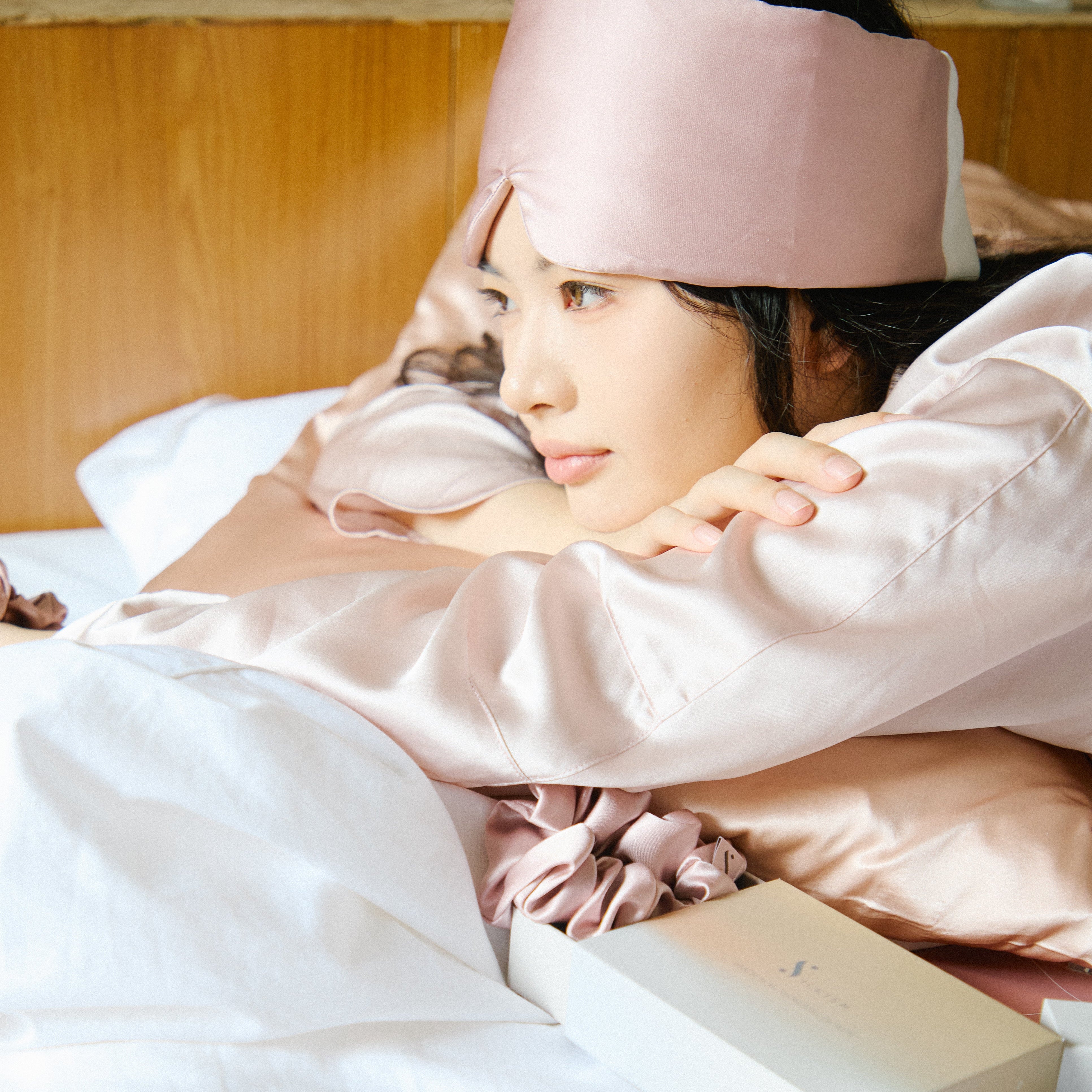 胭脂粉真絲眼罩