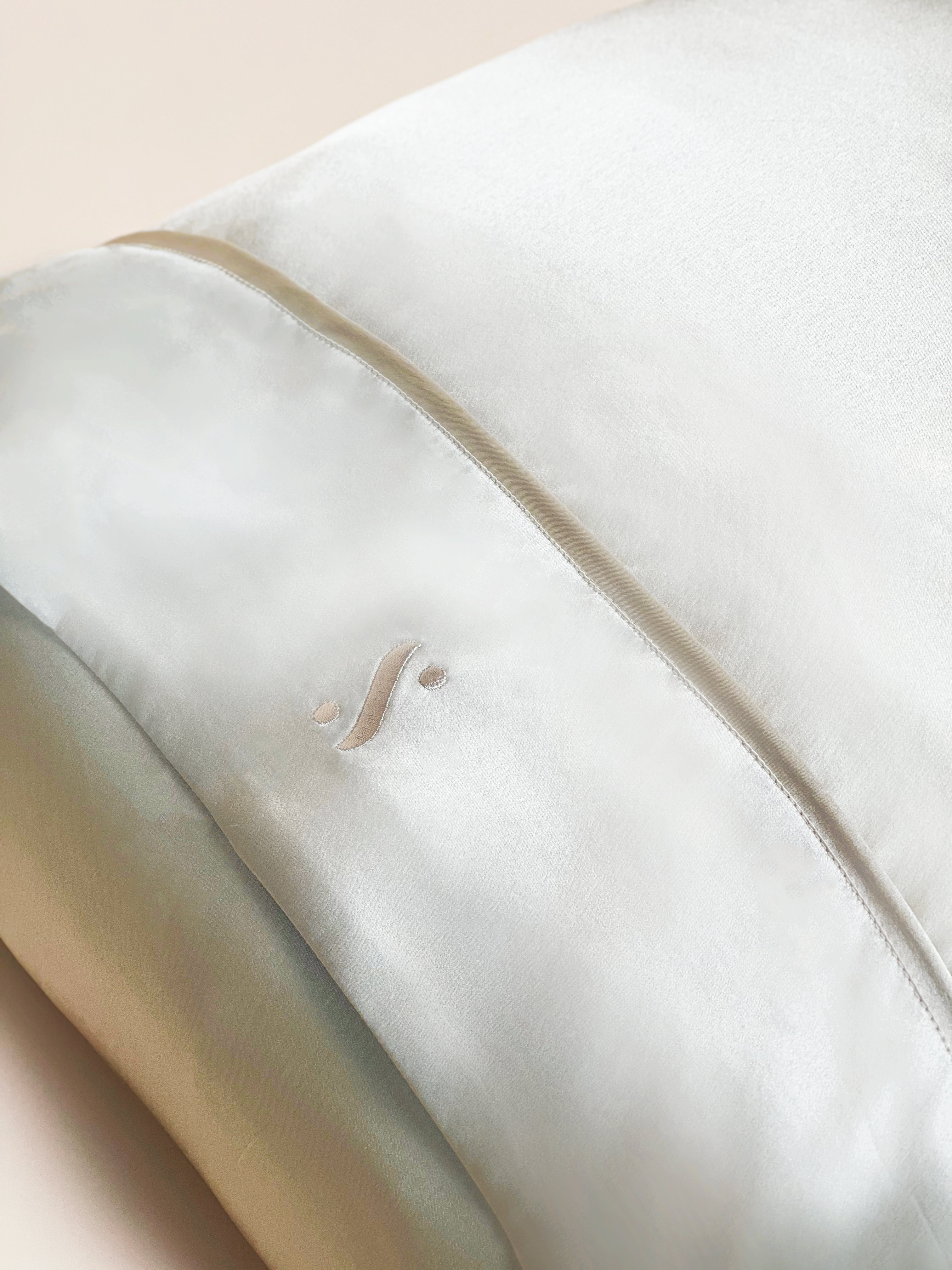 Silk Pillowcase - Parchment