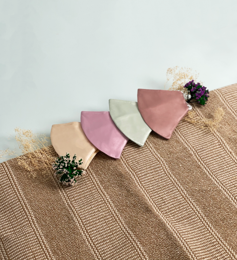 Mitten - Rose Tan Satin